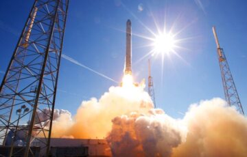 スペースXが本格モバイル事業進出の方針表明